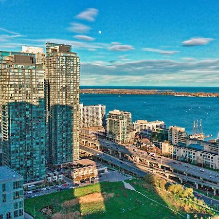 Guestic At Cityplace - Lake View & One Free Parking 多伦多 外观 照片